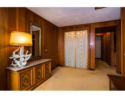 60 Sears Rd, Milton, MA 02186 photo 2