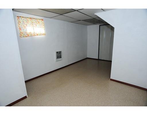 21 N Steele St, Worcester, MA 01607 photo 10