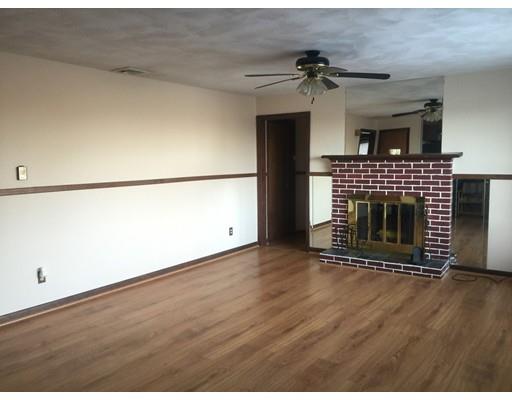 21 N Steele St, Worcester, MA 01607 photo 2