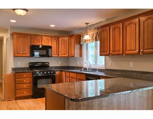 65 Stonepost Rd, Pelham, NH 03076 photo 10
