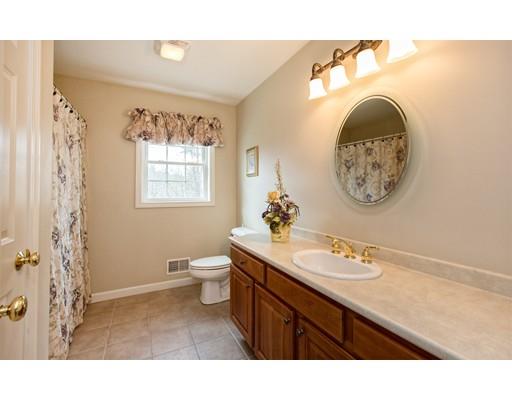 65 Stonepost Rd, Pelham, NH 03076 photo 19