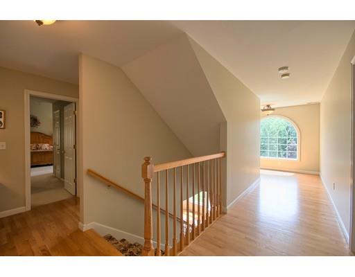 65 Stonepost Rd, Pelham, NH 03076 photo 16
