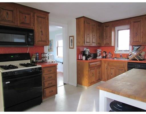 4 Arthur St, Beverly, MA 01915 photo 5