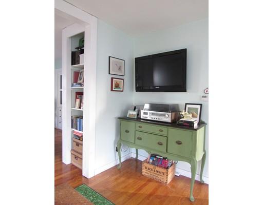 4 Arthur St, Beverly, MA 01915 photo 3