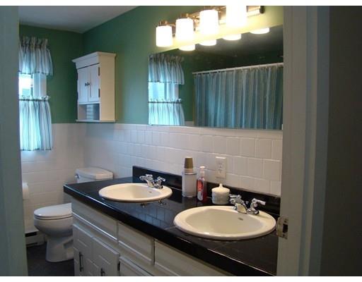 2 Robinson St, Webster, MA 01570 photo 10