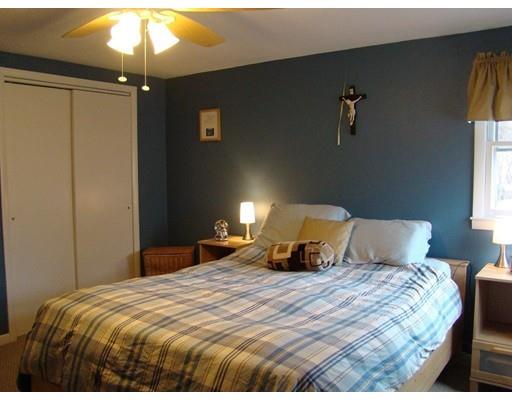 2 Robinson St, Webster, MA 01570 photo 12