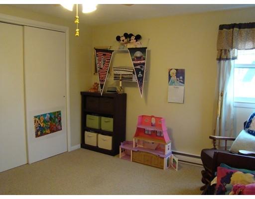 2 Robinson St, Webster, MA 01570 photo 14