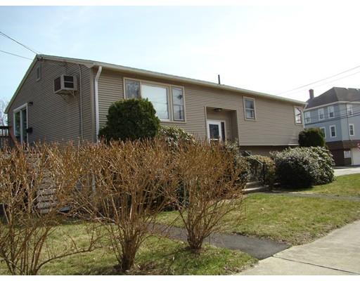 2 Robinson St, Webster, MA 01570 photo 2