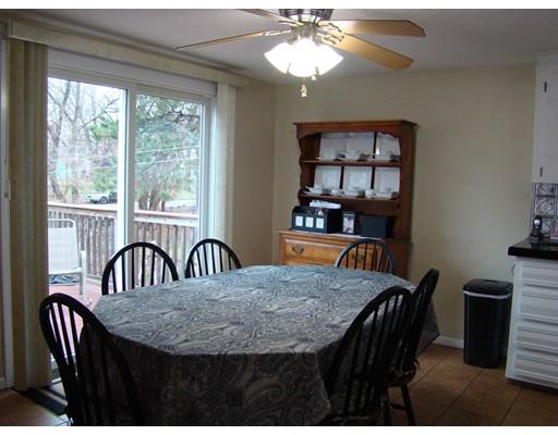 2 Robinson St, Webster, MA 01570 photo 5