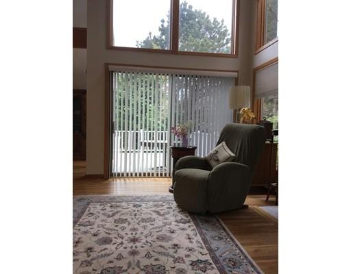 14 Debbie Ln, Mashpee, MA 02649 photo 10