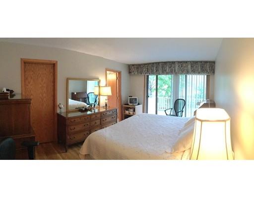 14 Debbie Ln, Mashpee, MA 02649 photo 12