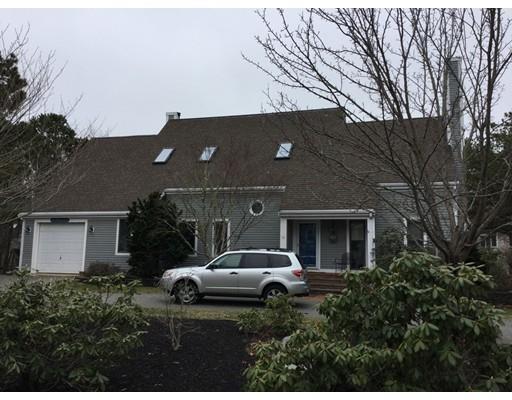 14 Debbie Ln, Mashpee, MA 02649 photo 2