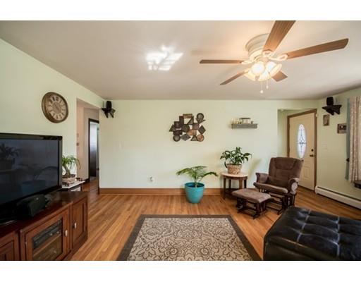 298 Austin St, Fall River, MA 02723 photo 4