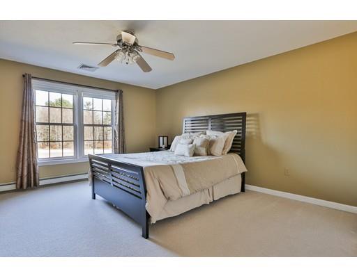 8 Chestnut St, Windham, NH 03087 photo 17