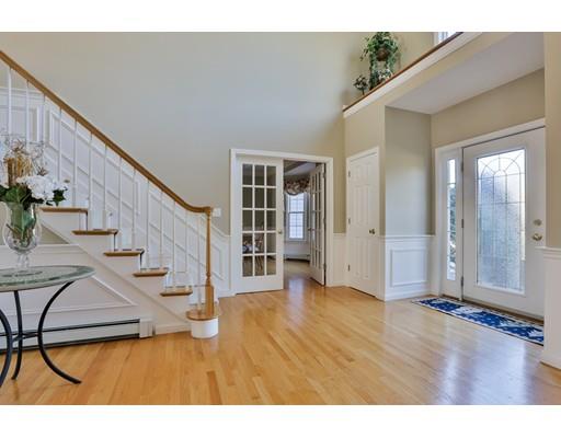 8 Chestnut St, Windham, NH 03087 photo 4