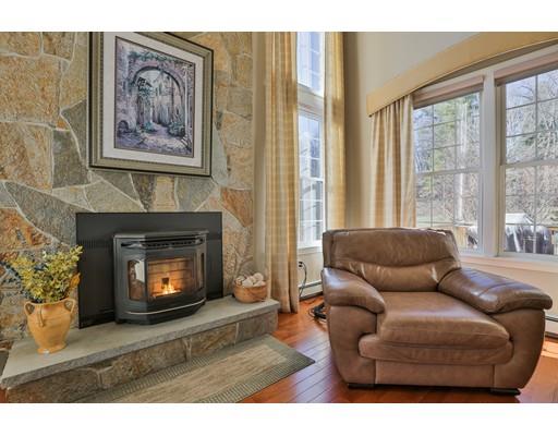 8 Chestnut St, Windham, NH 03087 photo 13