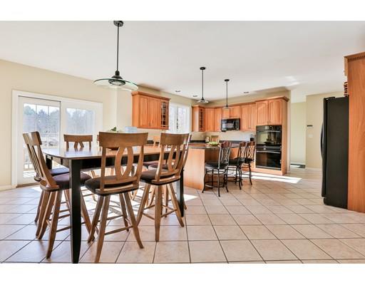 8 Chestnut St, Windham, NH 03087 photo 8