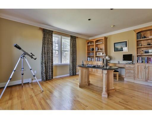 8 Chestnut St, Windham, NH 03087 photo 5