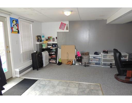 71 Lamont St, Springfield, MA 01119 photo 16