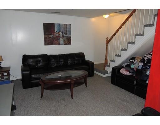 71 Lamont St, Springfield, MA 01119 photo 10
