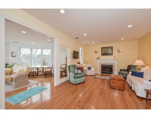54 Bayview Rd, Mashpee, MA 02649 photo 5