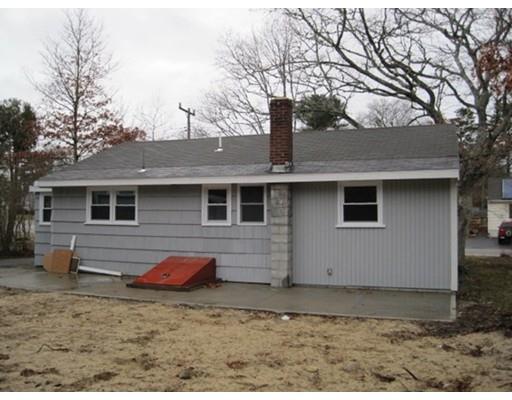 38 Sunset Blvd, East Wareham, MA 02538 photo 5