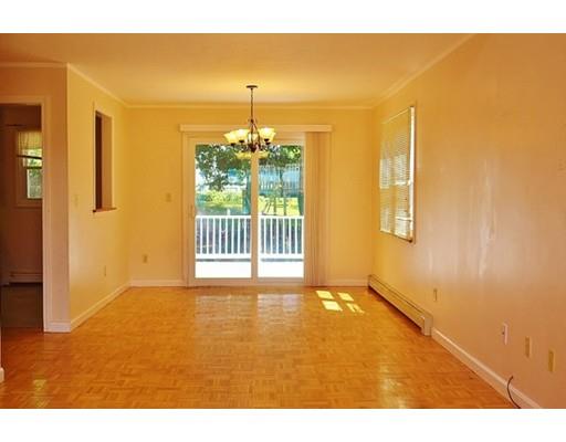 116 Santoro Rd, Worcester, MA 01606 photo 5