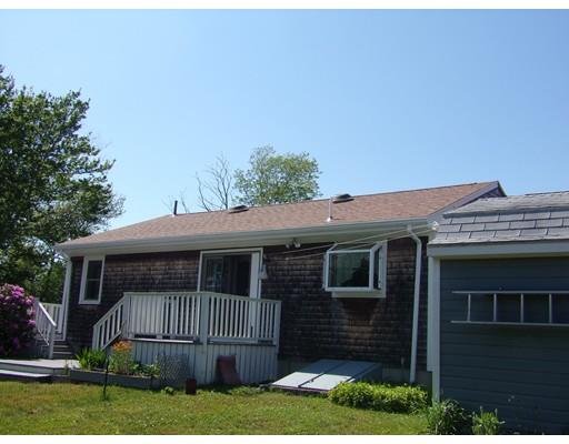 9 Grape St, Fairhaven, MA 02719 photo 4