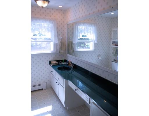 9 Grape St, Fairhaven, MA 02719 photo 7