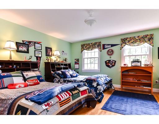 128 Dover Rd, Wellesley, MA 02482 photo 15