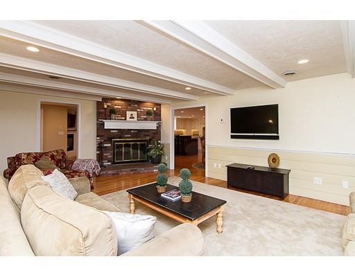 12 Bubbling Brook Rd, Walpole, MA 02081 photo 10