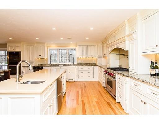 12 Bubbling Brook Rd, Walpole, MA 02081 photo 1