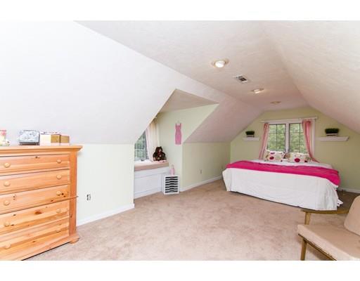 12 Bubbling Brook Rd, Walpole, MA 02081 photo 22