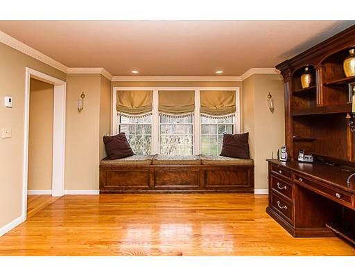 12 Bubbling Brook Rd, Walpole, MA 02081 photo 15
