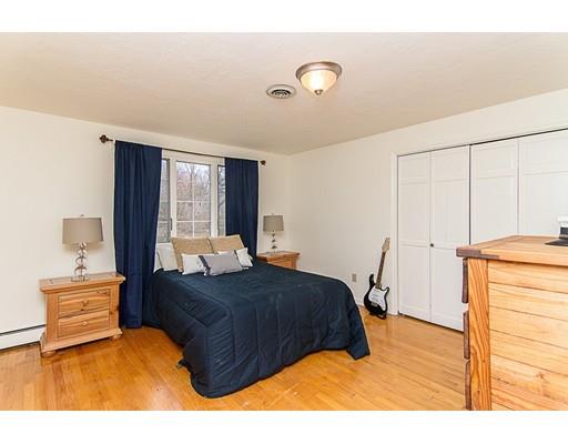 12 Bubbling Brook Rd, Walpole, MA 02081 photo 19