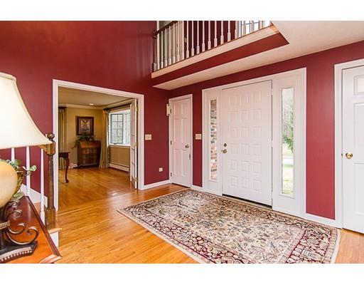 12 Bubbling Brook Rd, Walpole, MA 02081 photo 4