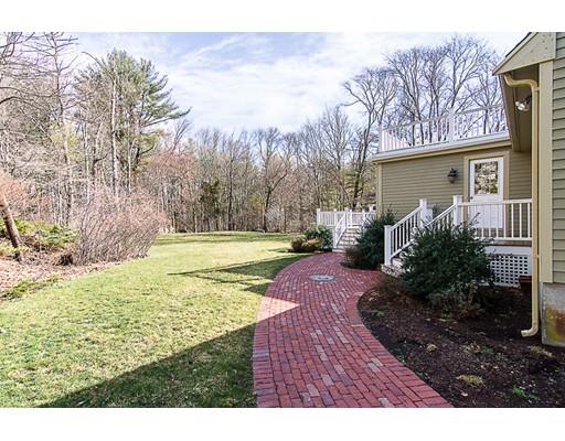 12 Bubbling Brook Rd, Walpole, MA 02081 photo 25