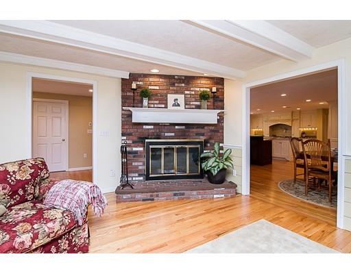 12 Bubbling Brook Rd, Walpole, MA 02081 photo 13