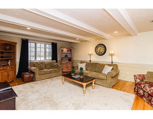 12 Bubbling Brook Rd, Walpole, MA 02081 photo 12