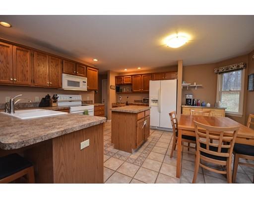 27 Benoni Dr, Sutton, MA 01590 photo 9