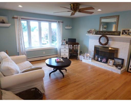 17 Sandra Rd, Easthampton, MA 01027 photo 3