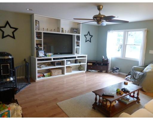 17 Sandra Rd, Easthampton, MA 01027 photo 9