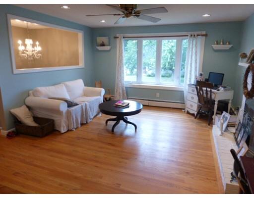17 Sandra Rd, Easthampton, MA 01027 photo 4