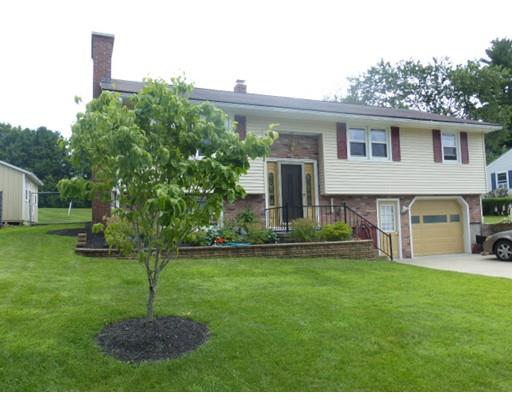 17 Sandra Rd, Easthampton, MA 01027 photo 2