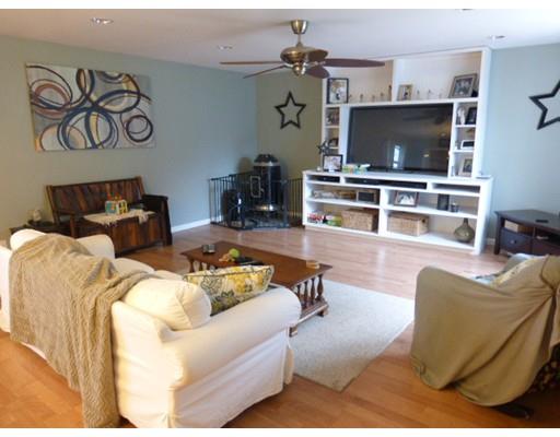 17 Sandra Rd, Easthampton, MA 01027 photo 8