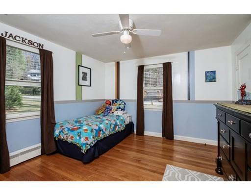 36 Telbar St, Springfield, MA 01128 photo 10