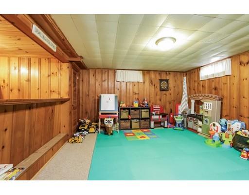 36 Telbar St, Springfield, MA 01128 photo 18