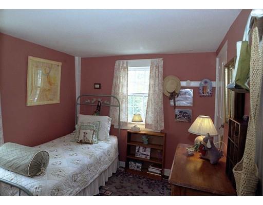 2 Lee St, Marblehead, MA 01945 photo 18
