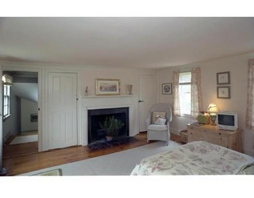 2 Lee St, Marblehead, MA 01945 photo 12