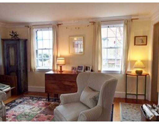 2 Lee St, Marblehead, MA 01945 photo 11